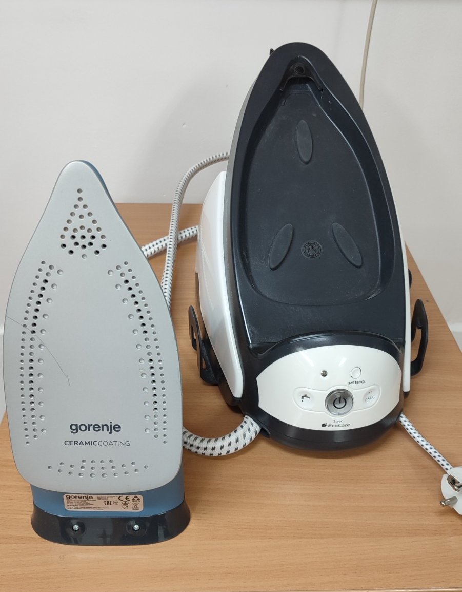 Parna pegla Gorenje SGH 2400 BB