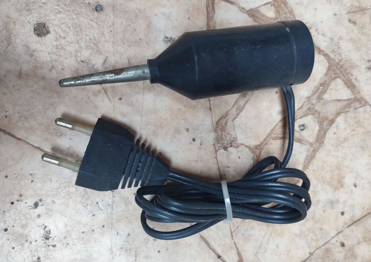 Demagnetizator glave kasetofona