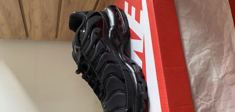 Nike Tn triple black
