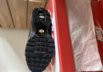 Nike Tn triple black