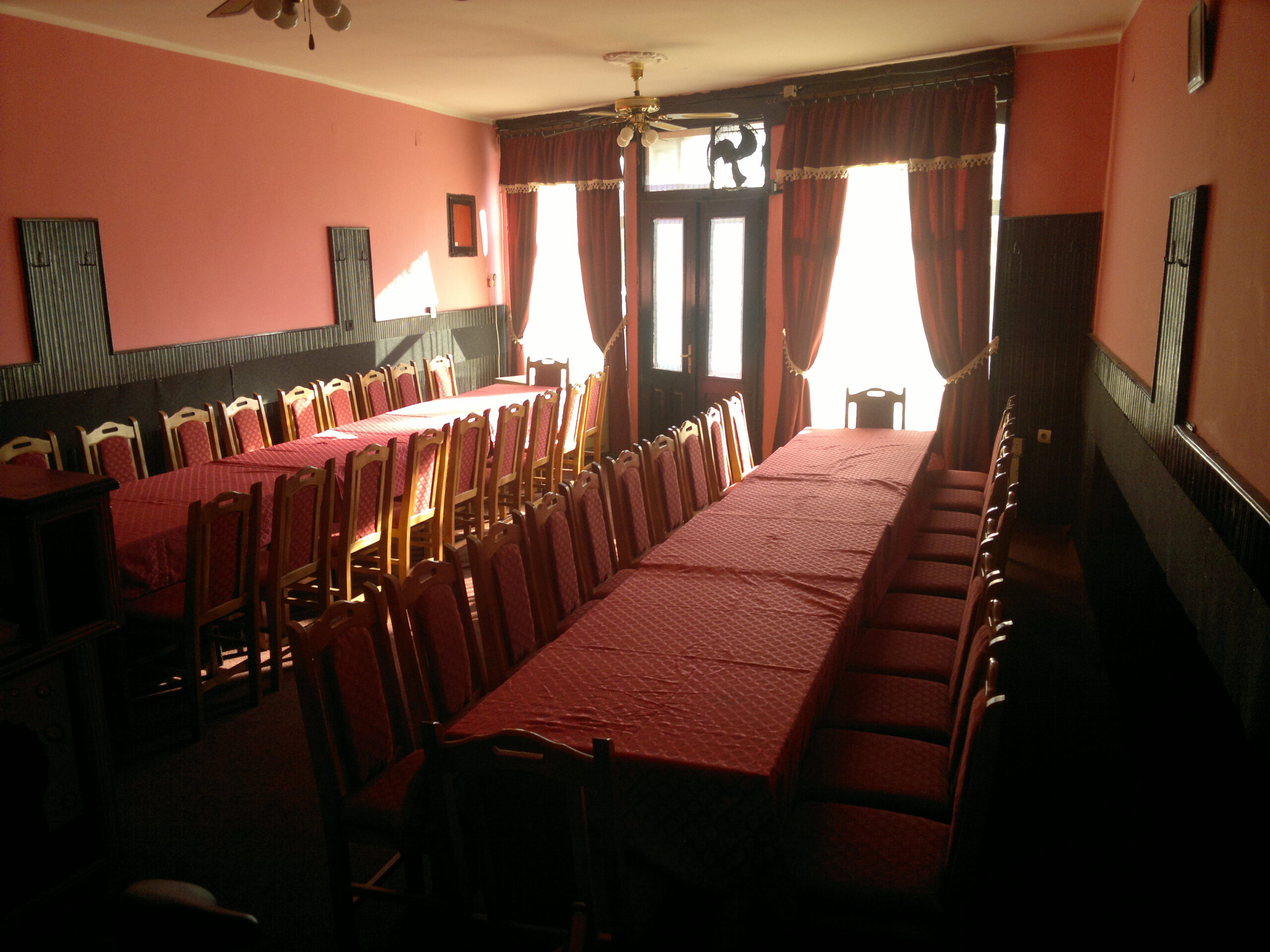 Prodajem lokal na Malom mostu povoljno