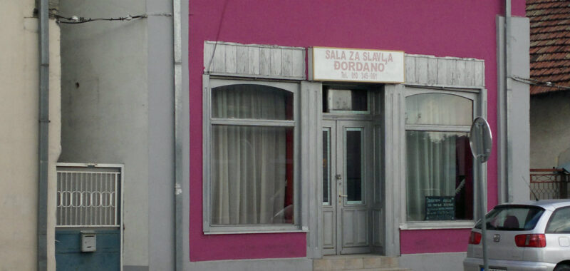 Prodajem lokal na Malom mostu povoljno