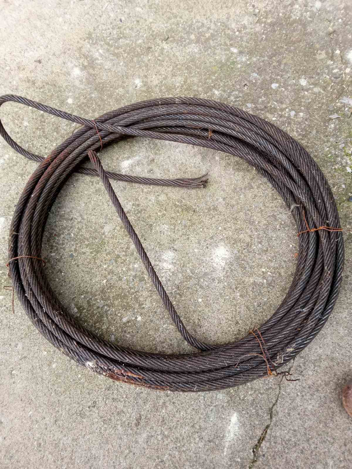 PRODAJEM SAJLU ČELIČNU