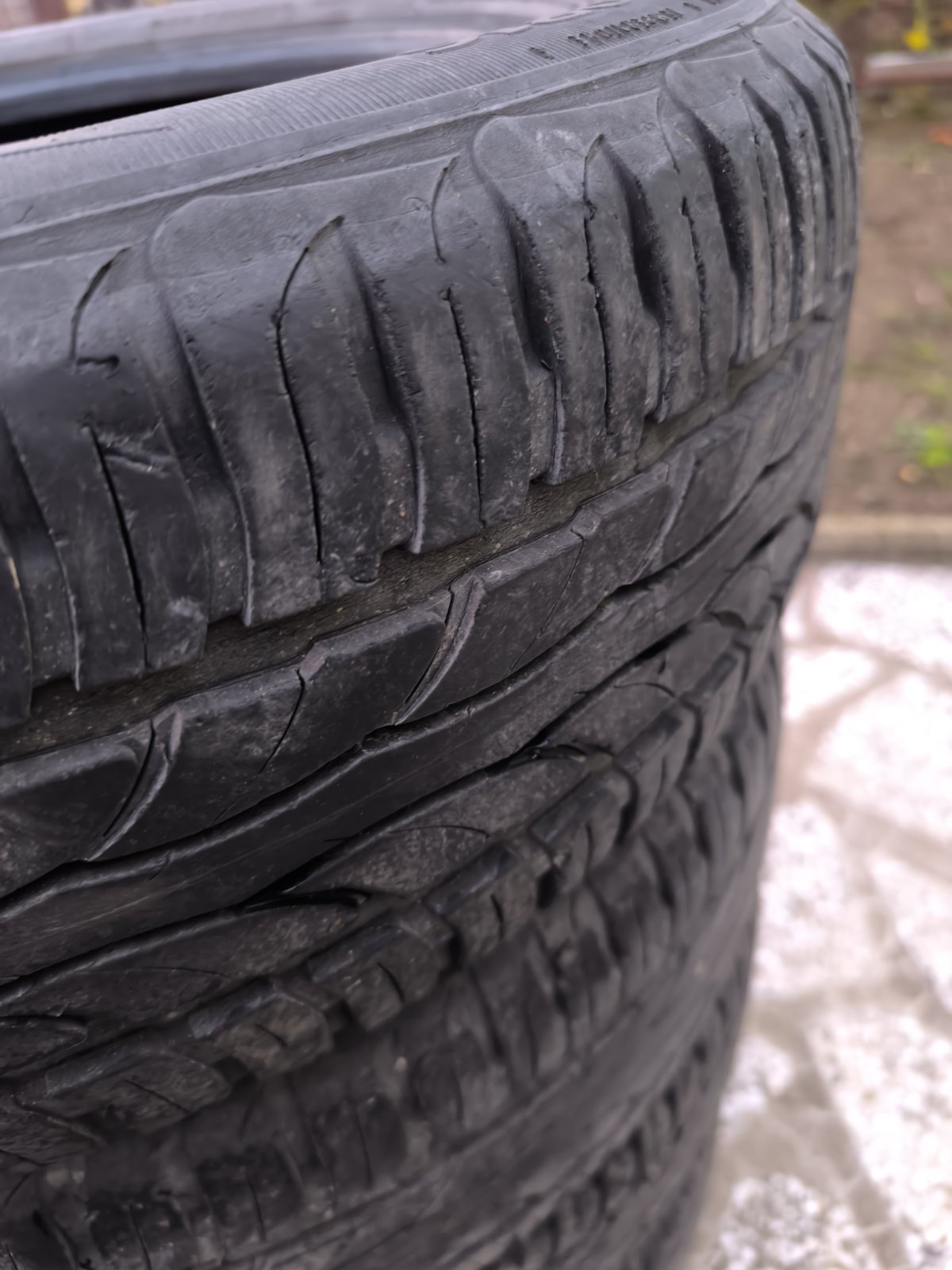 Letnje gume, polovne, SAVA 205/60 R16