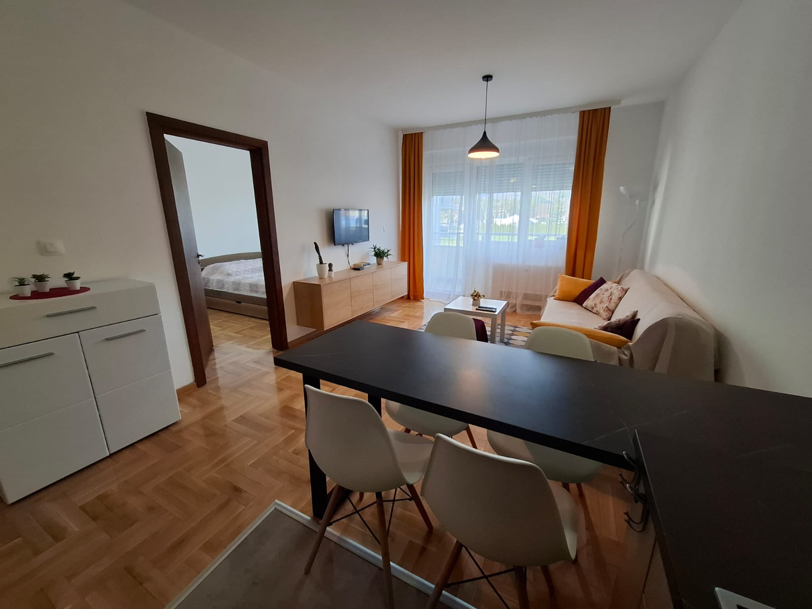 Izdavanje stana u naselju zapadni kej