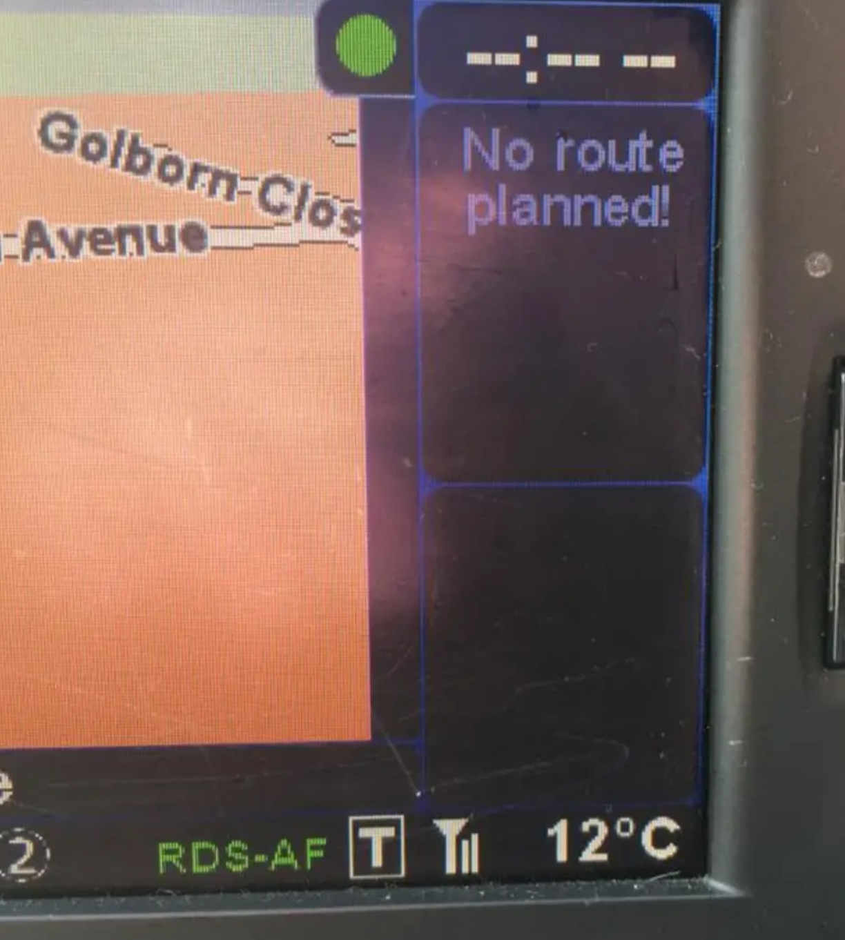 Rešavanje problema sa satom na renault navigaciji