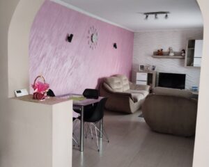 IMG-fd837f79db71dc37c87c81ebc8617578-V